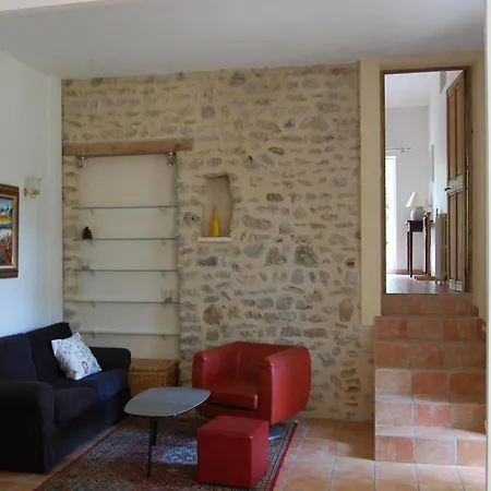 펜션 Estate With Shared Pool & Boules Court